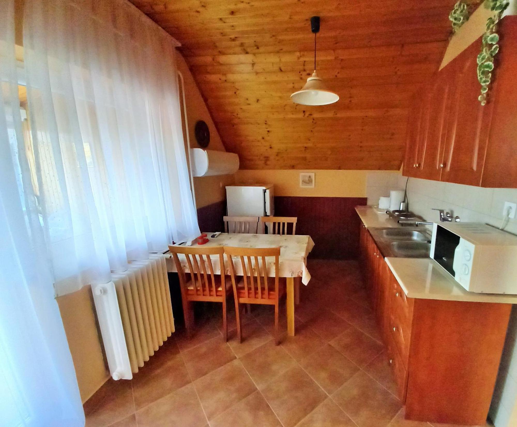 Alfa Apartman Harkány Екстериор снимка