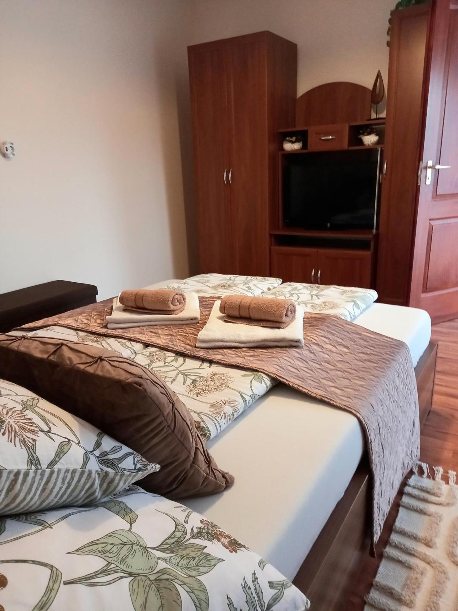 Alfa Apartman Harkány Екстериор снимка