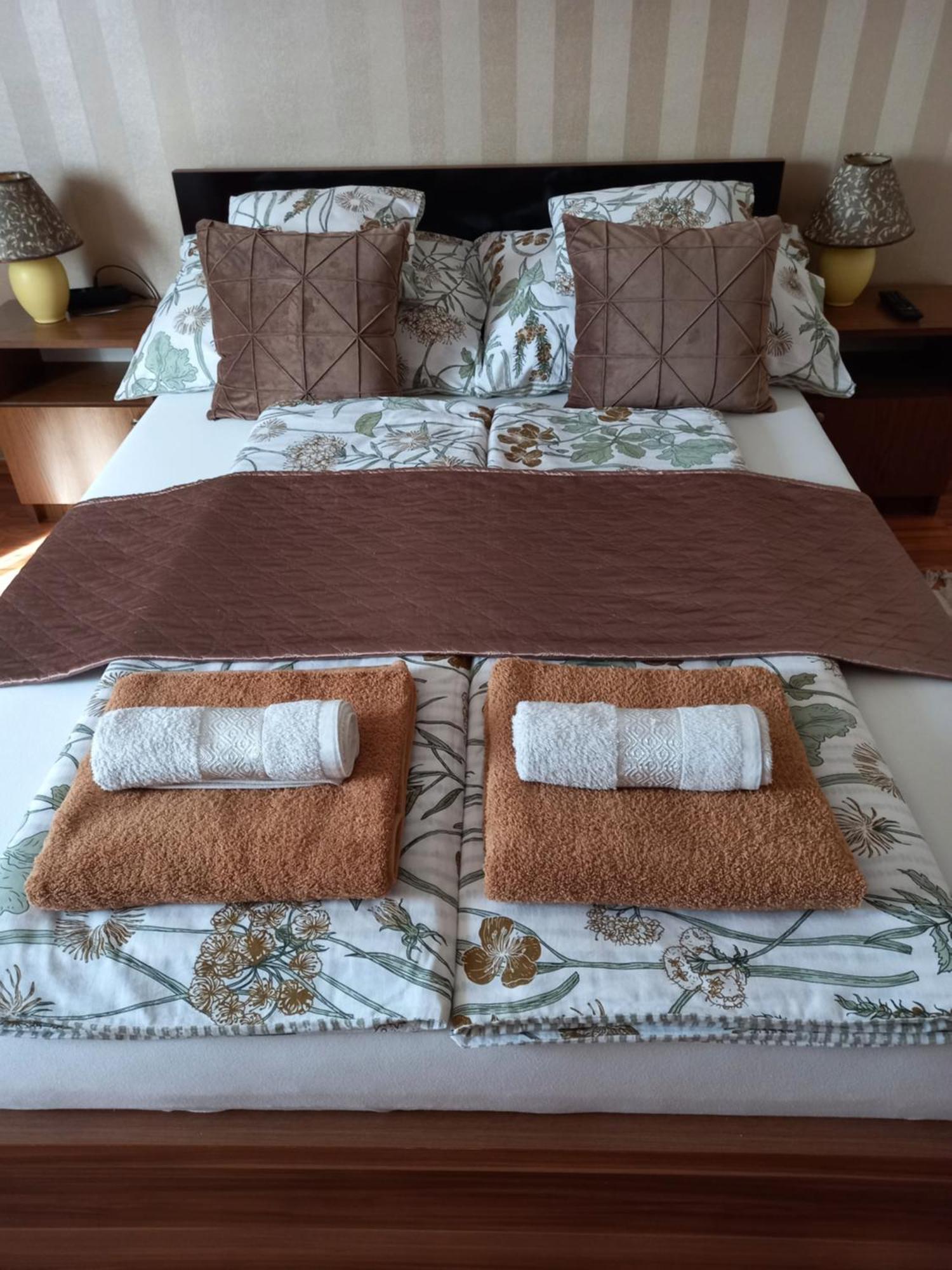 Alfa Apartman Harkány Екстериор снимка